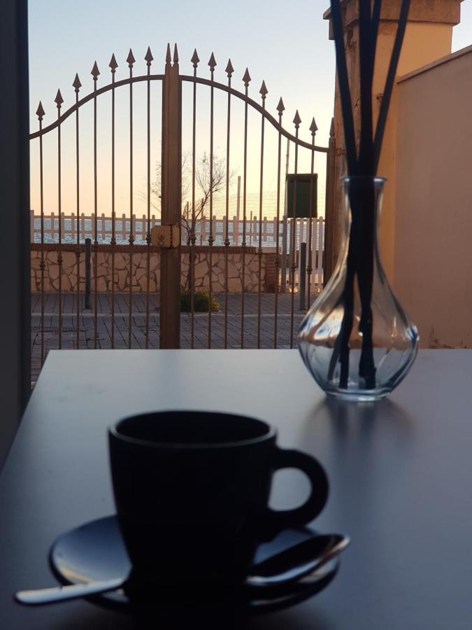 Nottola B&B Ladispoli Bagian luar foto