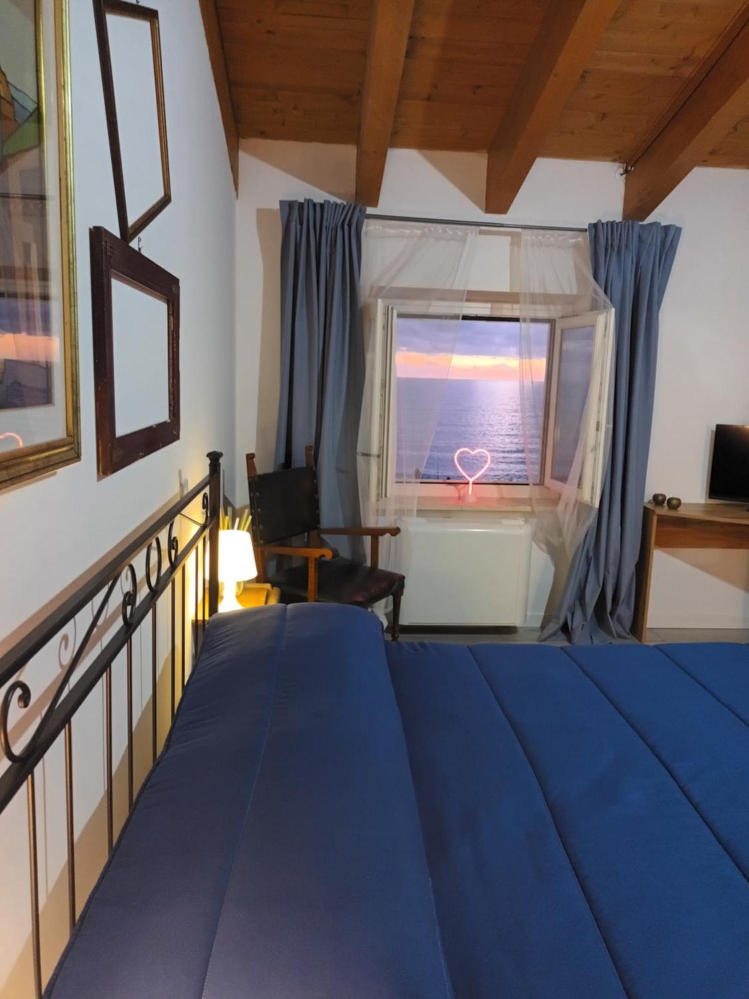 Nottola B&B Ladispoli Bagian luar foto